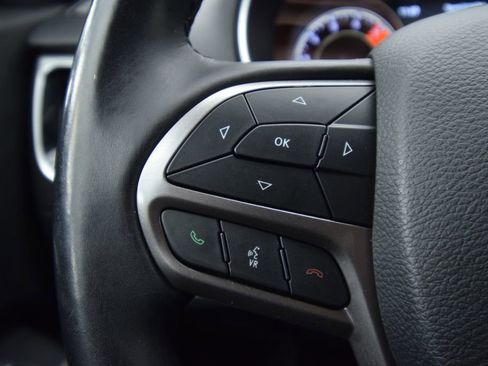 Used 2019 Jeep Cherokee Limited image 35