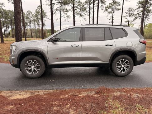 New 2026 GMC Acadia AT4 w/ Luxury Package AWD/4WD image 2