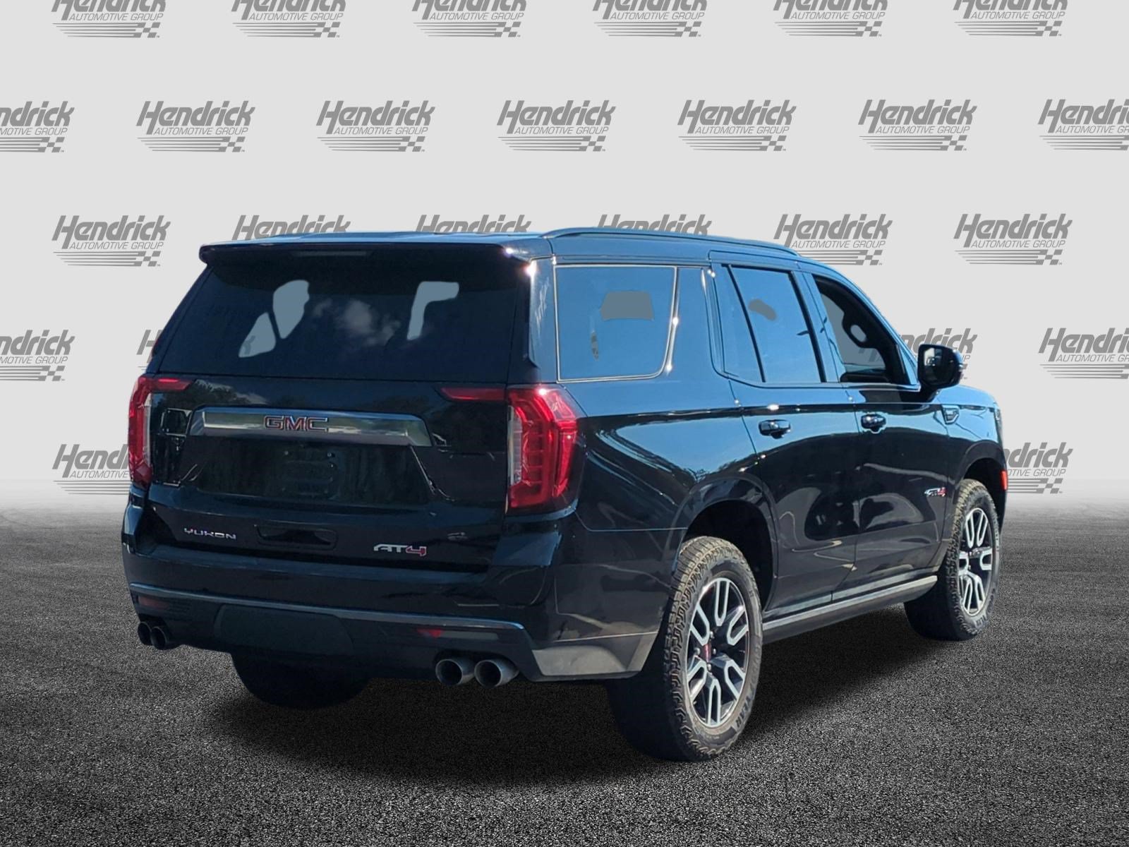 Used 2024 GMC Yukon AT4 AWD/4WD image 10