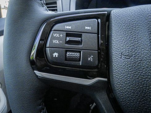 New 2026 Honda Odyssey Touring image 18