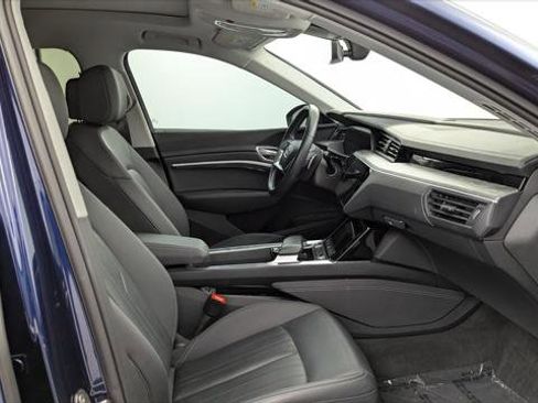 Used 2021 Audi e-tron Premium w/ Convenience Plus Package AWD/4WD image 21