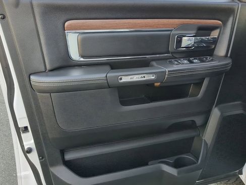 Used 2018 RAM 1500 Laramie w/ Convenience Group image 18