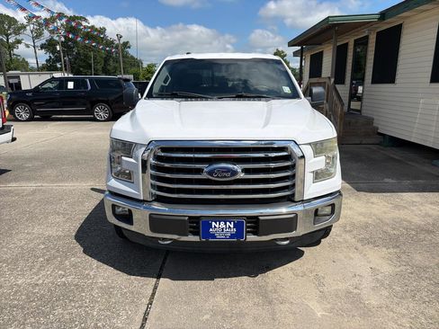 Used 2015 Ford F150 XLT w/ Equipment Group 302A Luxury AWD/4WD image 12