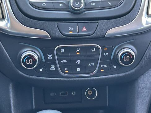 Certified 2024 Chevrolet Equinox LT FWD image 21