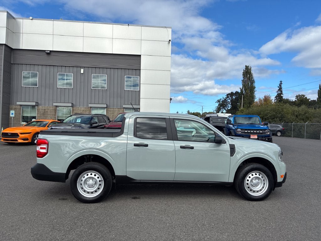 Used 2022 Ford Maverick XL FWD image 7
