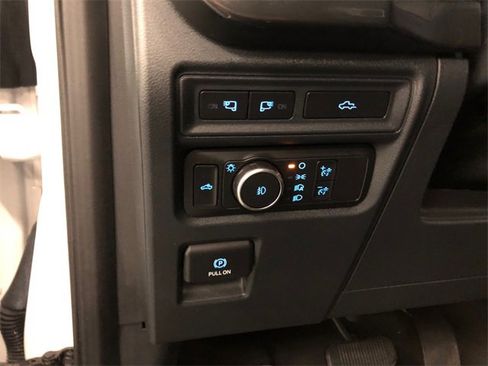 Used 2022 Ford F150 XLT w/ Equipment Group 302A High image 17