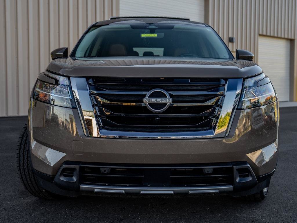 Used 2023 Nissan Pathfinder Platinum FWD image 7