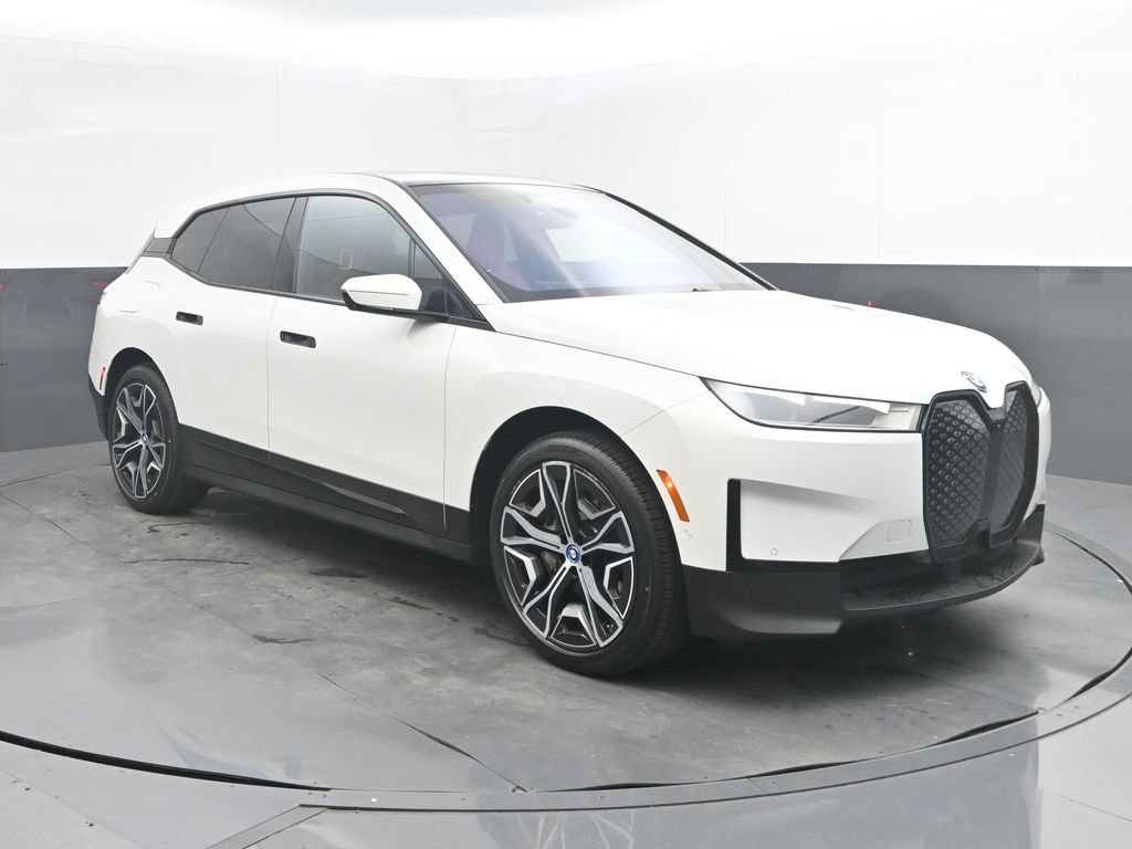 Certified 2024 BMW iX xDrive50 w/ Premium Package AWD/4WD image 9