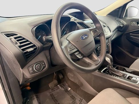 Used 2018 Ford Escape SE image 11