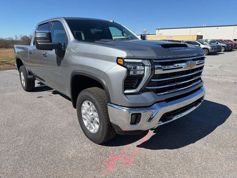 Certified 2026 Chevrolet Silverado 2500 LTZ image 4