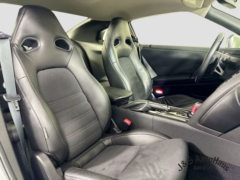 Used 2013 Nissan GT-R Premium AWD/4WD image 36