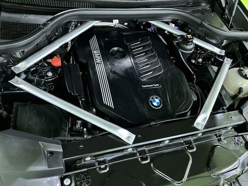 Used 2022 BMW X6 xDrive40i w/ Executive Package image 16