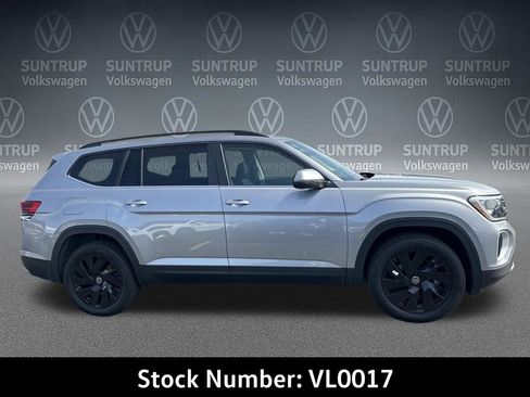 New 2025 Volkswagen Atlas SE image 6