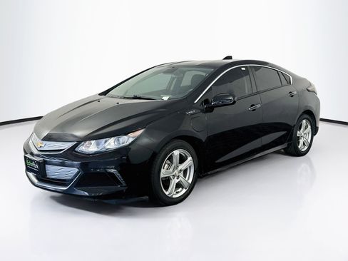 Used 2017 Chevrolet Volt LT FWD image 3