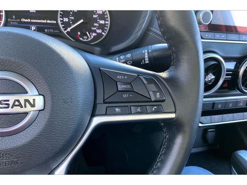 Used 2022 Nissan Sentra SV w/ Trunk Package image 18