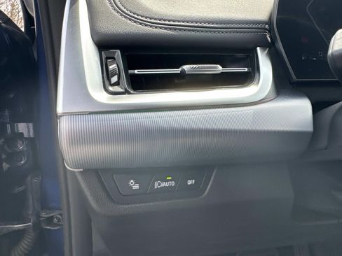 Used 2025 BMW X1 xDrive28i w/ Premium Package image 32