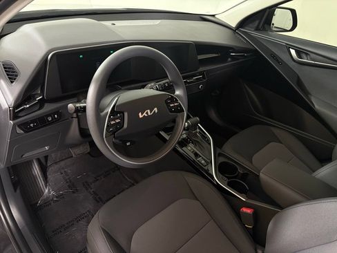 New 2026 Kia Niro LX FWD image 17