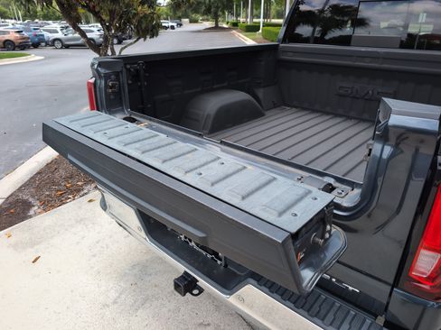 Used 2021 GMC Sierra 1500 SLT w/ SLT Convenience Package AWD/4WD image 36