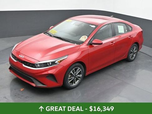 Used 2024 Kia Forte LXS image 37