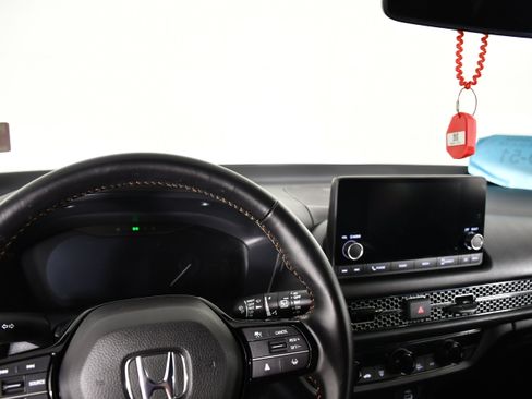 Certified 2025 Honda HR-V Sport image 10