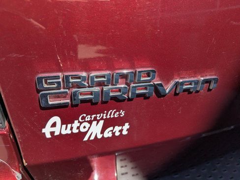 Used 2019 Dodge Grand Caravan SXT FWD image 26