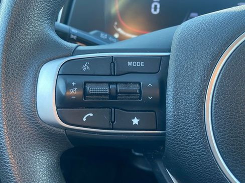 Certified 2024 Kia Sportage LX image 12