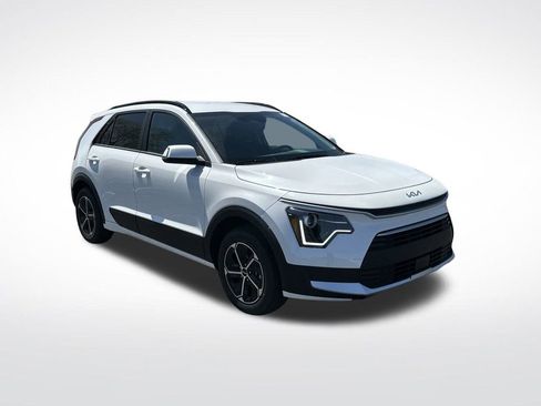 New 2025 Kia Niro EX image 7