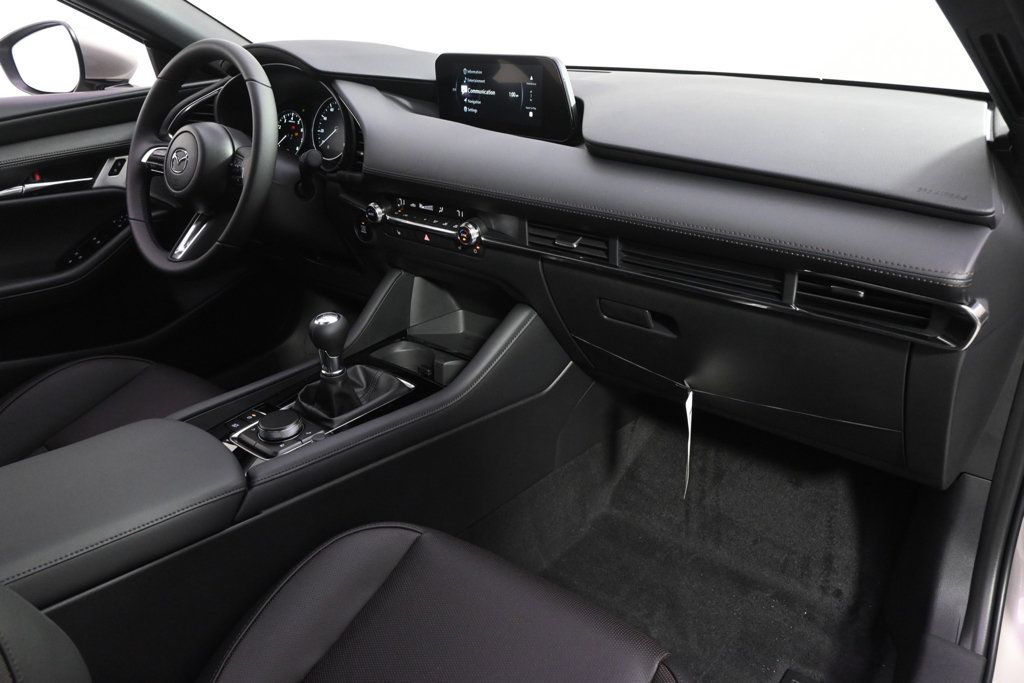 New 2026 MAZDA MAZDA3 2.5 S Hatchback w/ Premium Pkg FWD image 15