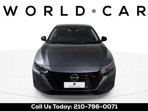 Used 2025 Nissan Sentra SR w/ SR Premium Package image 2