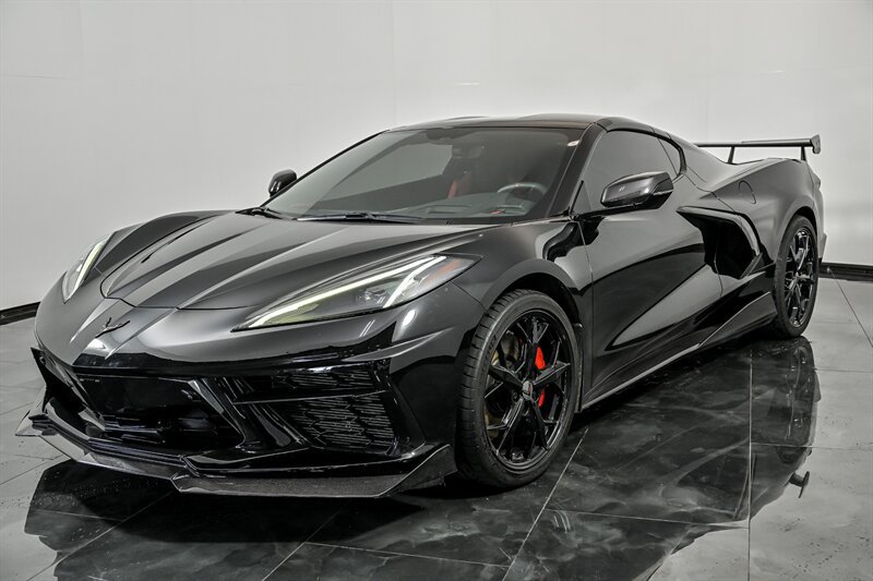 Used 2021 Chevrolet Corvette Stingray Premium Cpe w/ Z51 Performance Package RWD image 5