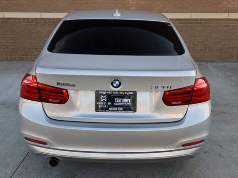 Used 2016 BMW 320i Sedan image 9