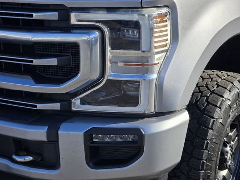 Used 2020 Ford F250 Platinum w/ FX4 Off-Road Package image 8
