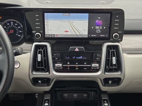 Used 2022 Kia Sorento S AWD/4WD image 19