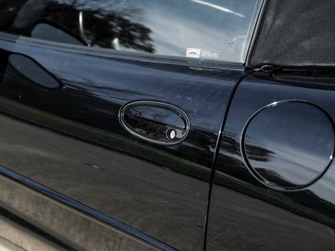 Used 2002 Chevrolet Corvette Convertible w/ Preferred Equipment Group2 image 32