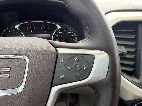 Used 2021 GMC Acadia SLT w/ Preferred Package FWD image 15