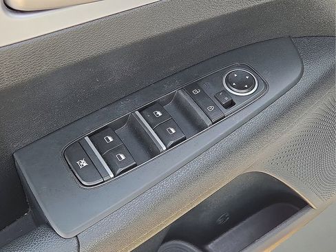 Used 2024 Kia Forte LXS image 21