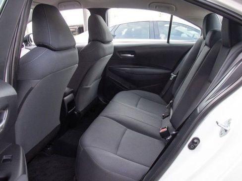 Used 2021 Toyota Corolla LE w/ Carpet Mat Package (TMS) image 22