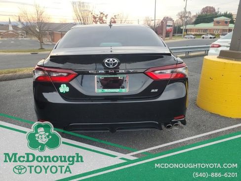 Used 2024 Toyota Camry SE image 28