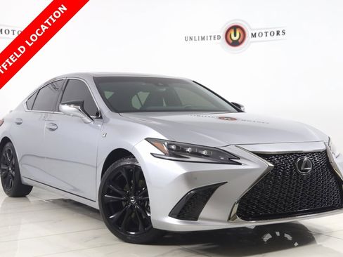 Used 2024 Lexus ES 300h F Sport image 1