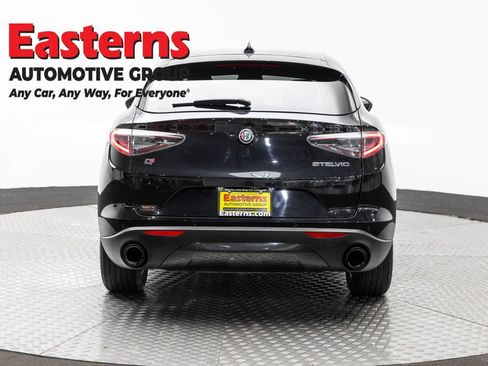 Used 2024 Alfa Romeo Stelvio Sprint AWD/4WD image 6