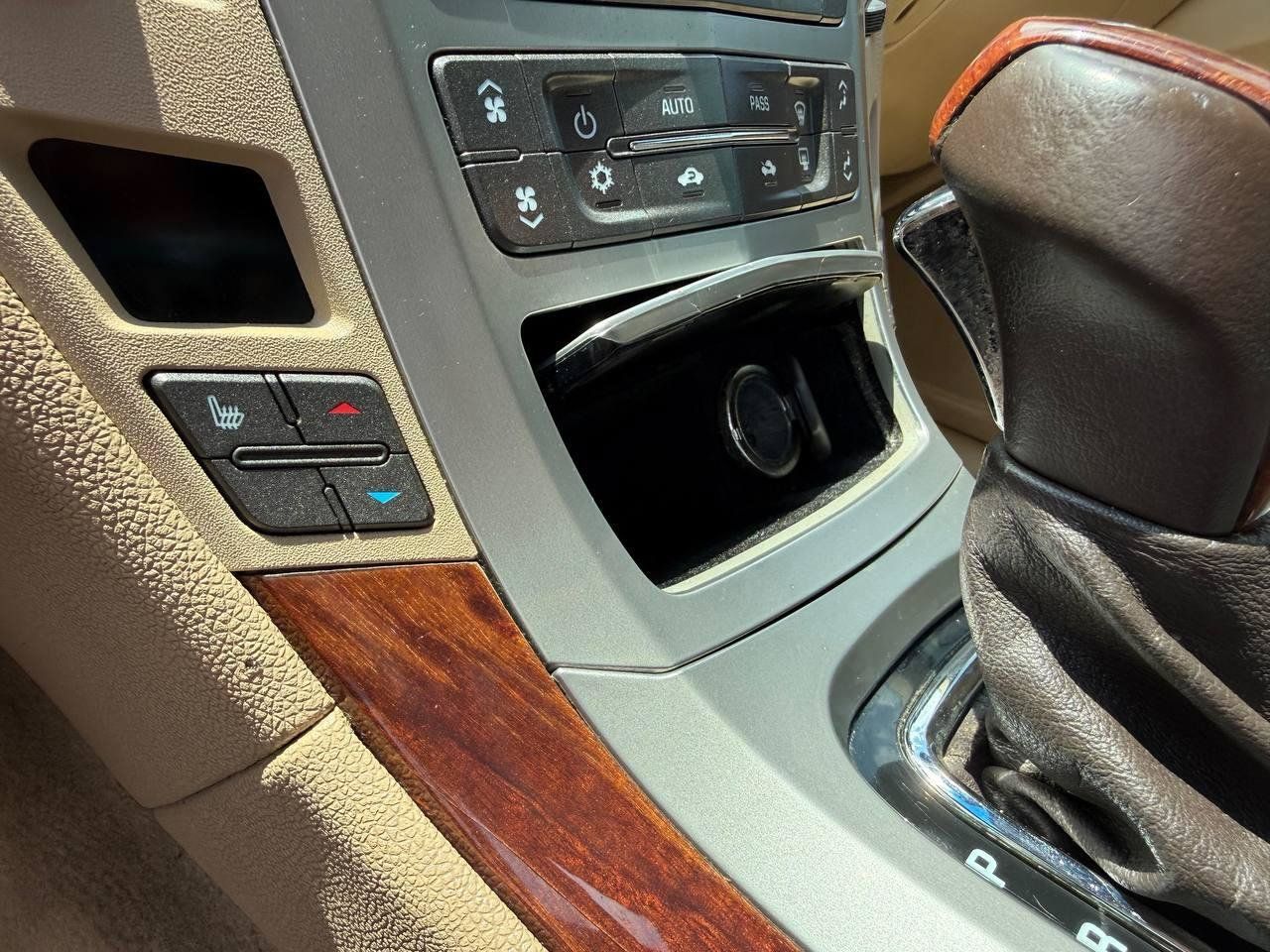 Used 2013 Cadillac CTS Luxury w/ Wood Trim Package RWD image 33