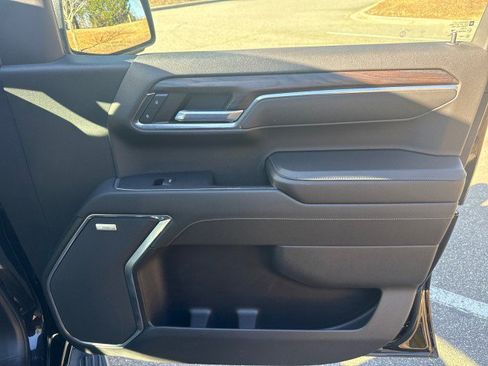 Used 2022 GMC Sierra 1500 SLT w/ SLT Premium Plus Package image 46