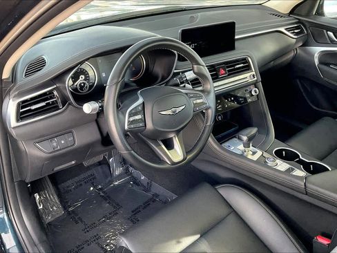 Used 2025 Genesis G70 2.5T image 14
