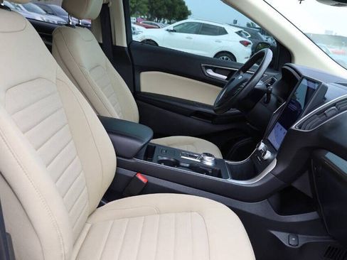 Used 2024 Ford Edge SE AWD/4WD image 15