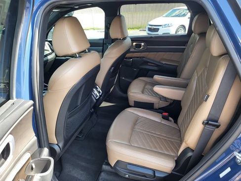 Certified 2024 Kia Sorento SX Prestige w/ Olive Brown Leather Package AWD/4WD image 14
