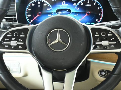 Used 2023 Mercedes-Benz GLS 450 4MATIC image 19