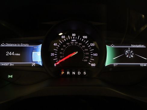 Used 2020 Ford Edge ST w/ Cold Weather Package image 39