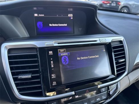 Used 2016 Honda Accord EX-L image 19