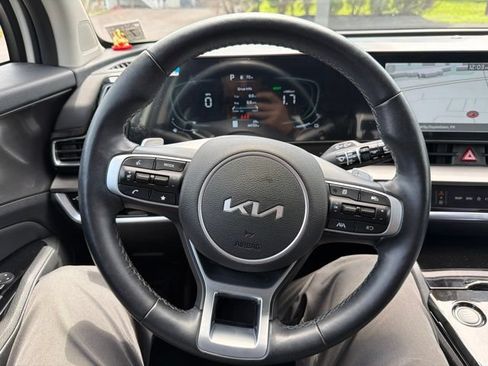 Used 2023 Kia Sportage EX AWD/4WD image 23