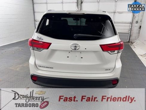 Used 2018 Toyota Highlander XLE image 7